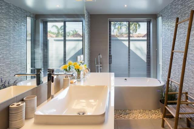 Villa Crystal Two-Bedroom Private Pool Villa Phuket Exterior photo